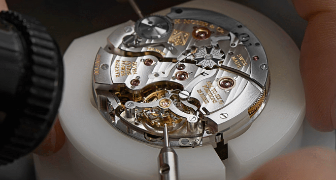 Swiss Mechanical Wristwatches